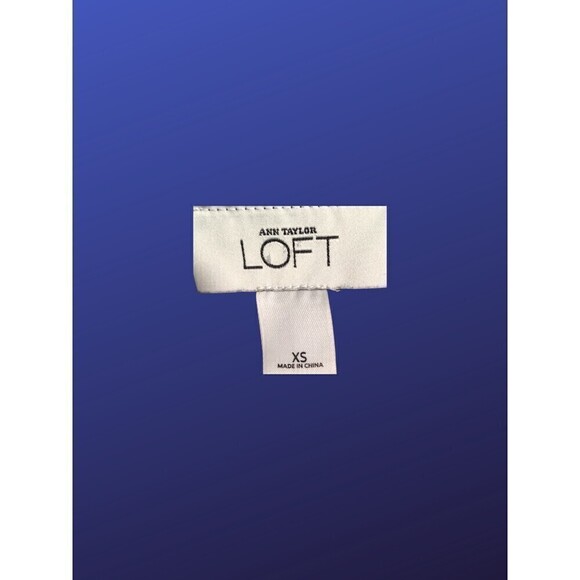 ANN TAYLOR LOFT SurpliceV-Neck Wrap Top, BROWN/CREAM BASKET WEAVE, Size XS, NWOT - Picture 3 of 9